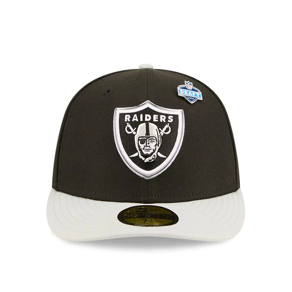 Las Vegas Raiders NFL Draft 2026 Black New Era 59FIFTY Fitted Cap, front view showing a white embroidered Raiders logo on the front panel, an NFL Draft 2026 pin on the structured black crown.