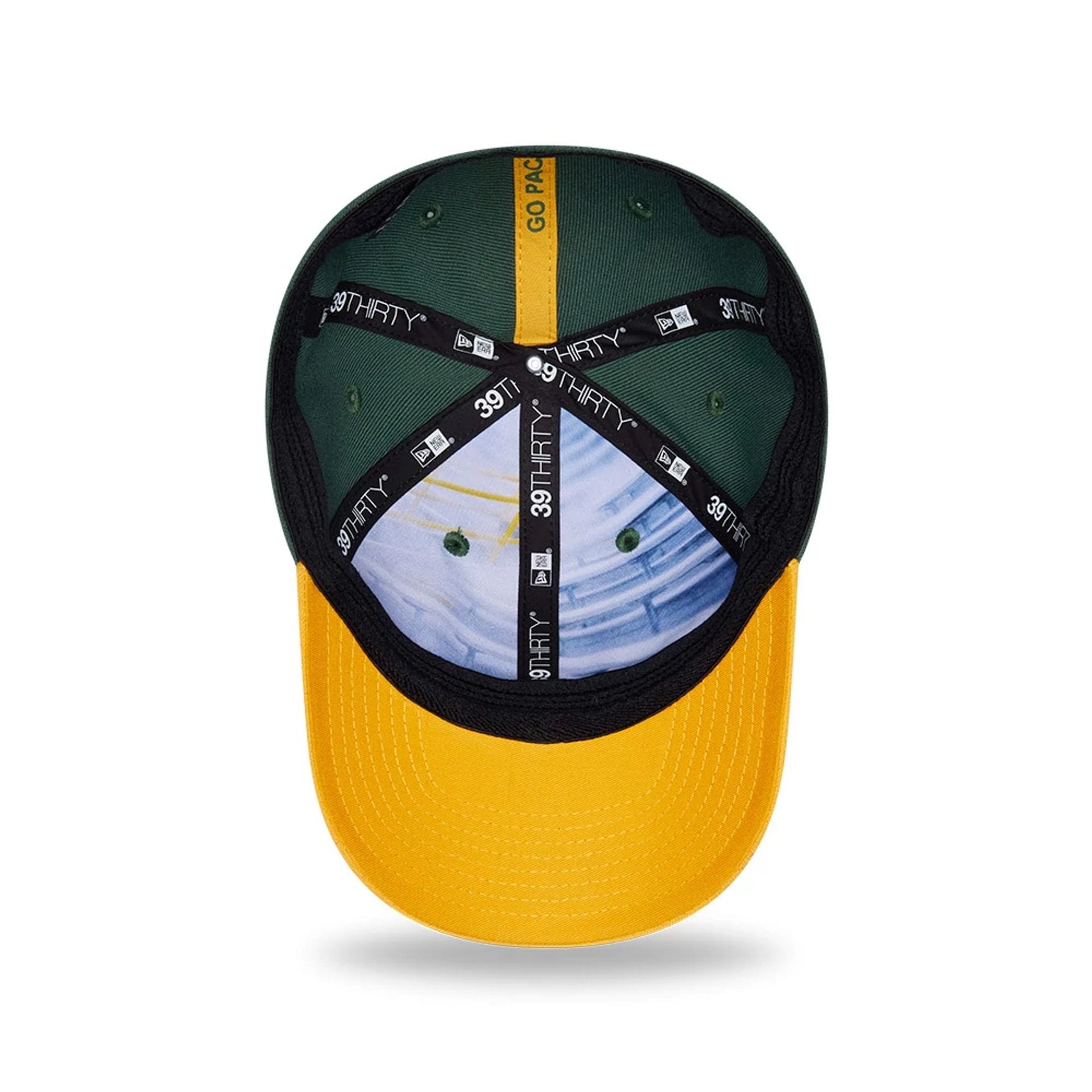 Pictured is this NFL Draft 2026 Green Bay Packers 39THIRTY M-Crown Stretch Fit cap in dark green. 2