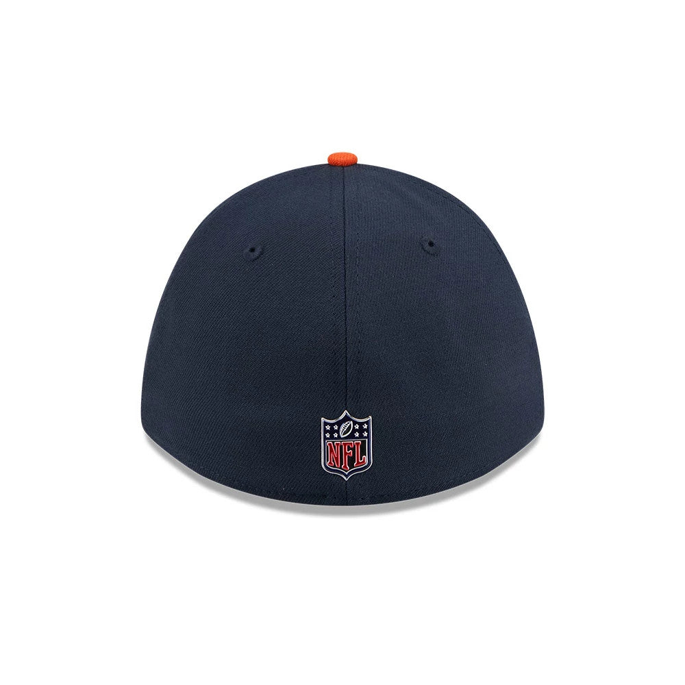 Pictured is this NFL Draft 2026 Chicago Bears 39THIRTY M-Crown Stretch Fit cap in navy. 4