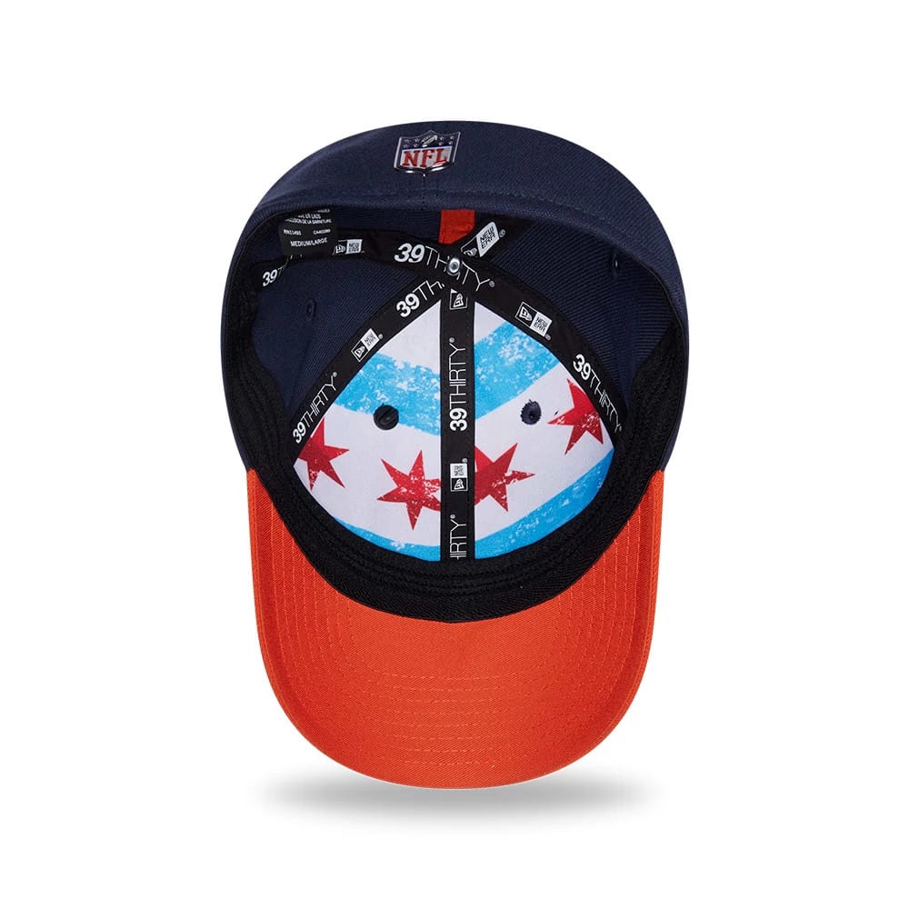 Pictured is this NFL Draft 2026 Chicago Bears 39THIRTY M-Crown Stretch Fit cap in navy. 7