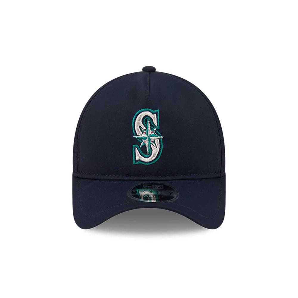 Pictured is this MLB Quickstrike Seattle Mariners 9FORTY Apex cap in navy. 2