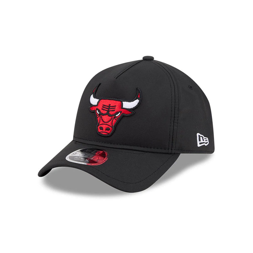 Pictured is this NBA Quickstrike Core Chicago Bulls 9FORTY Apex cap in black. 1