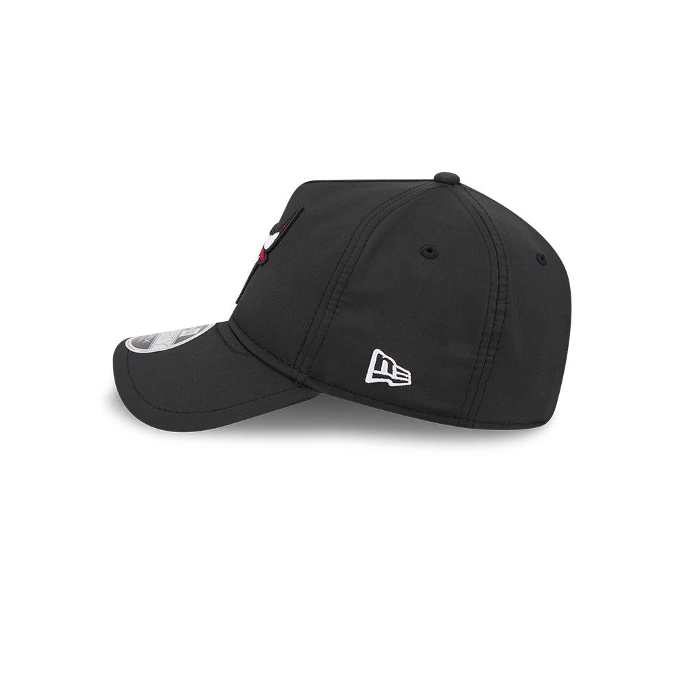 Pictured is this NBA Quickstrike Core Chicago Bulls 9FORTY Apex cap in black. 4