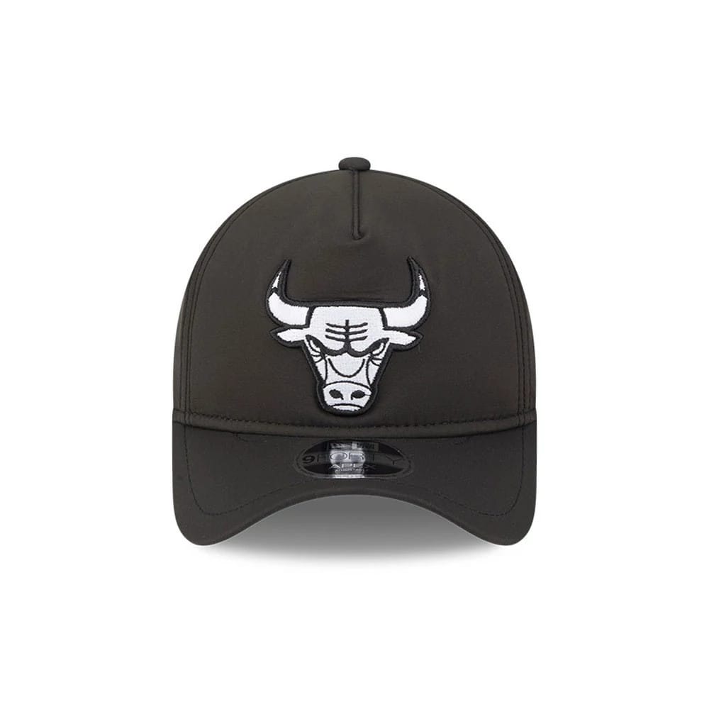 Pictured is this NBA Quickstrike Chicago Bulls 9FORTY Apex cap in black. 2