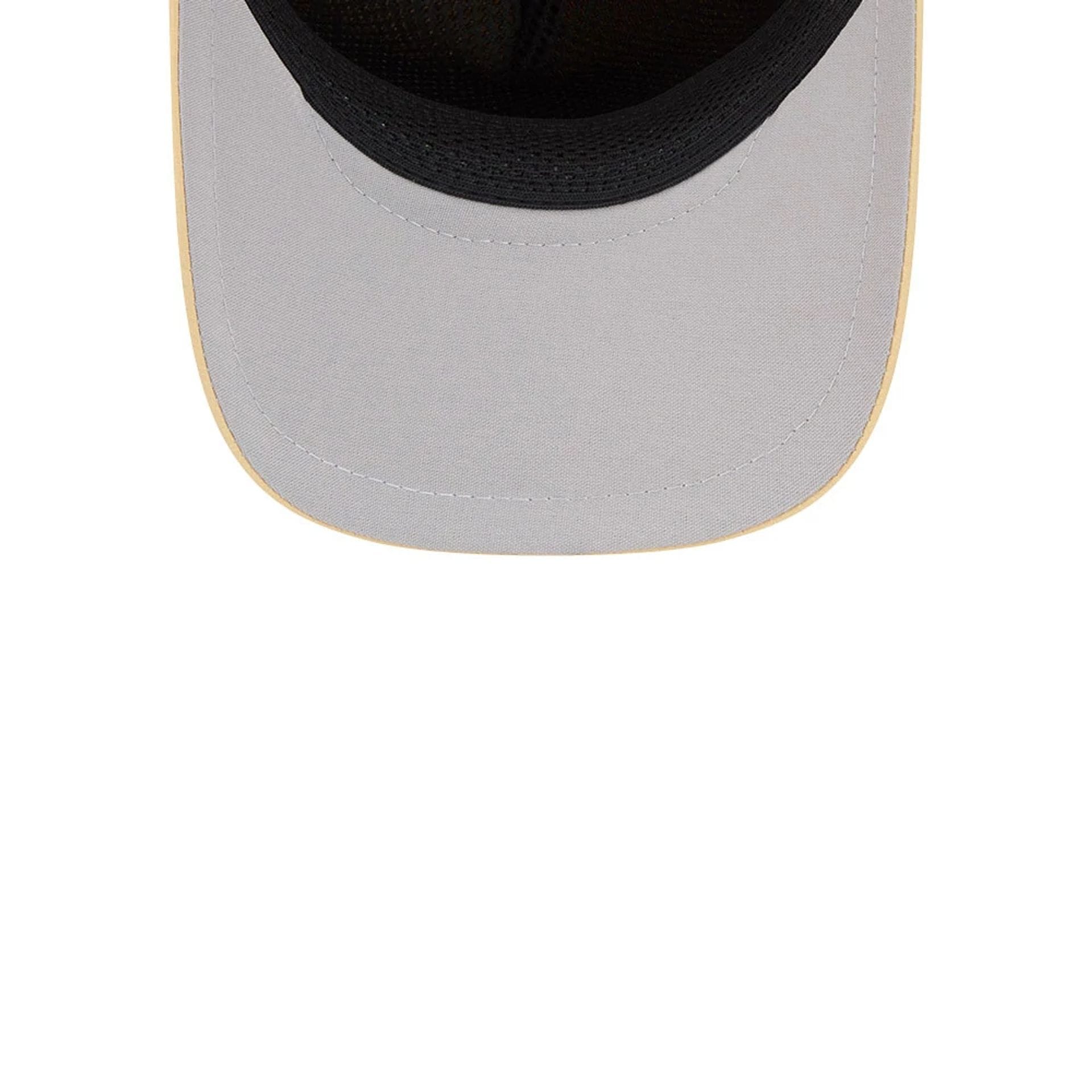Pictured is this MLB Quickstrike Chicago White Sox 9FORTY Apex cap in white. 2