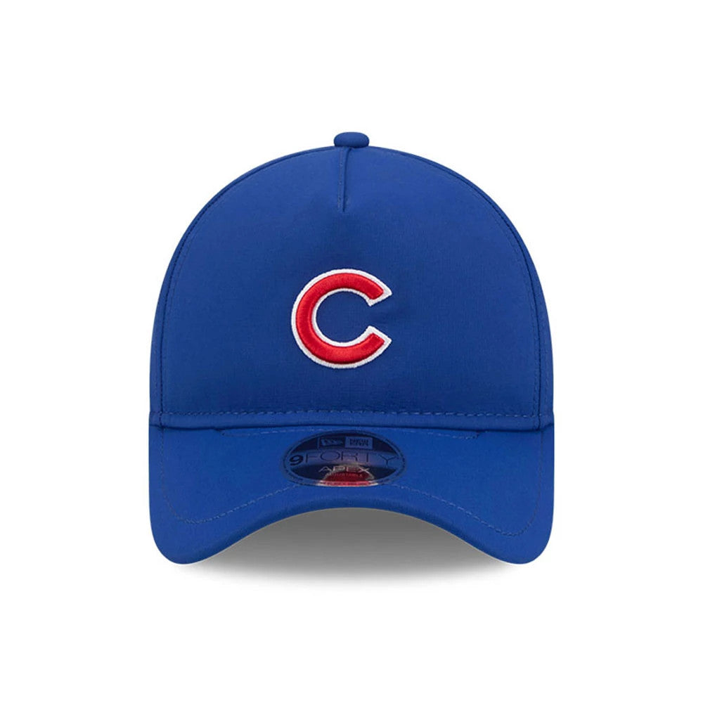 Chicago Cubs MLB Quickstrike Blue New Era 9FORTY Apex Adjustable Cap, front view showing the raised red and white embroidered C logo on the structured blue crown, with a curved visor and a 9FORTY size sticker on the visor.