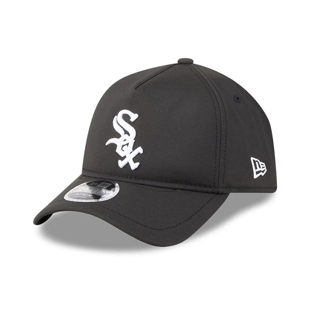 Chicago White Sox MLB Quickstrike Black New Era 9FORTY Apex Adjustable Cap, front view showing the raised white embroidered Sox logo on the front panel, with a curved black visor and a 9FORTY size sticker near the visor.
