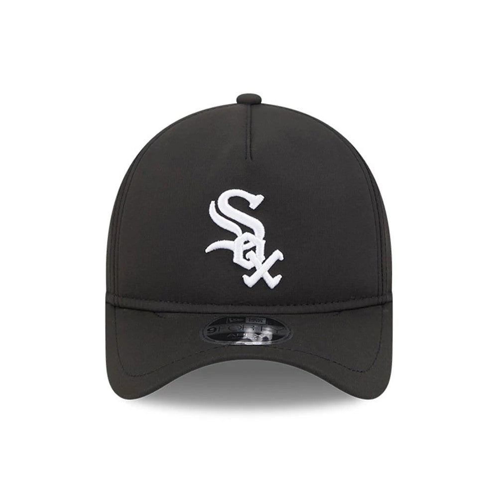Chicago White Sox MLB Quickstrike Black New Era 9FORTY Apex Adjustable Cap, front view showing the white embroidered Sox logo on the front panel, curved visor, and 9FORTY size sticker on the black visor.