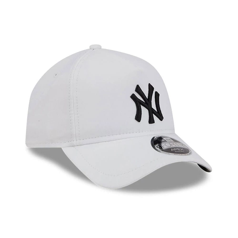 Pictured is this MLB Quickstrike New York Yankees 9FORTY Apex cap in white. 4