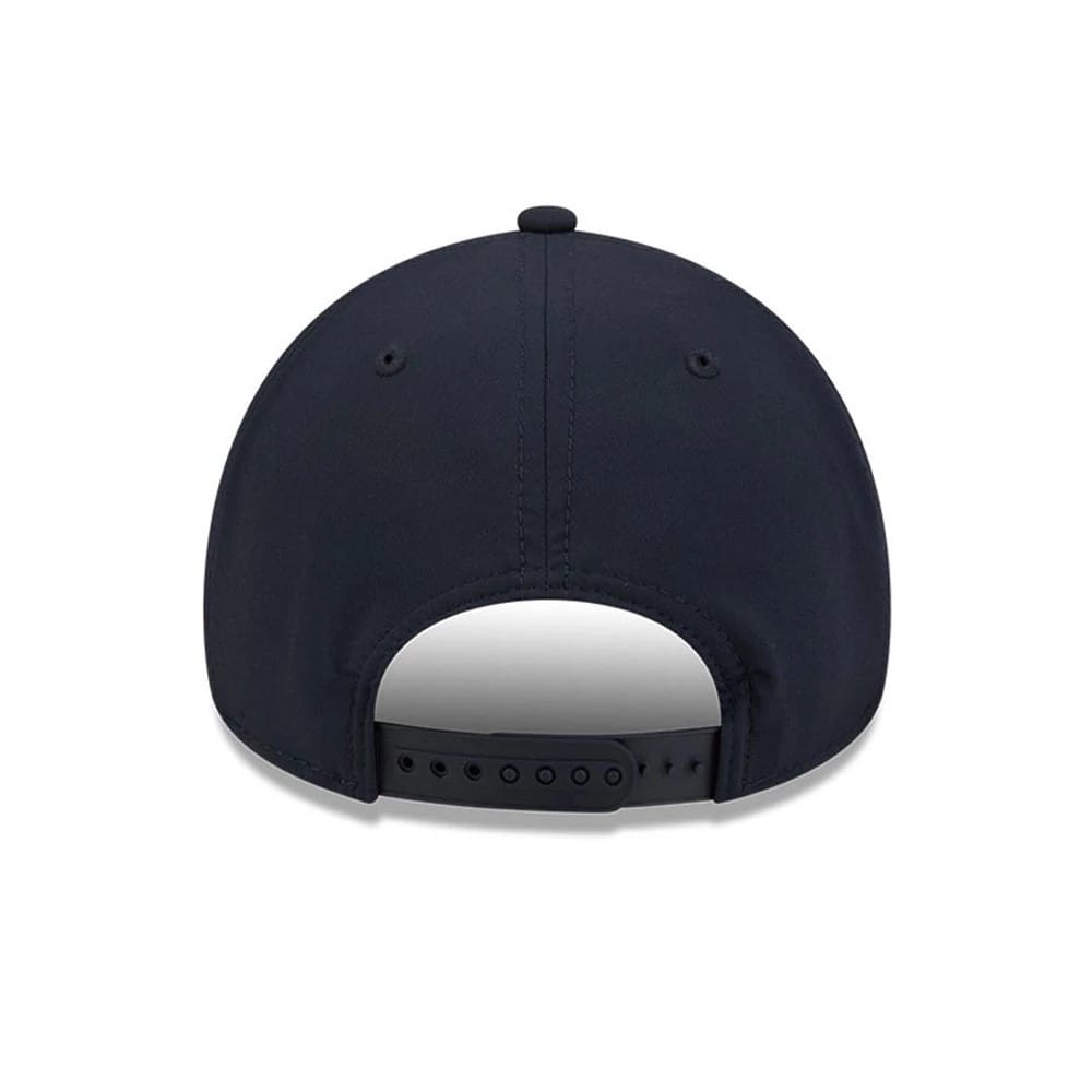 Pictured is this MLB Quickstrike Minnesota Twins 9FORTY Apex cap in navy. 4
