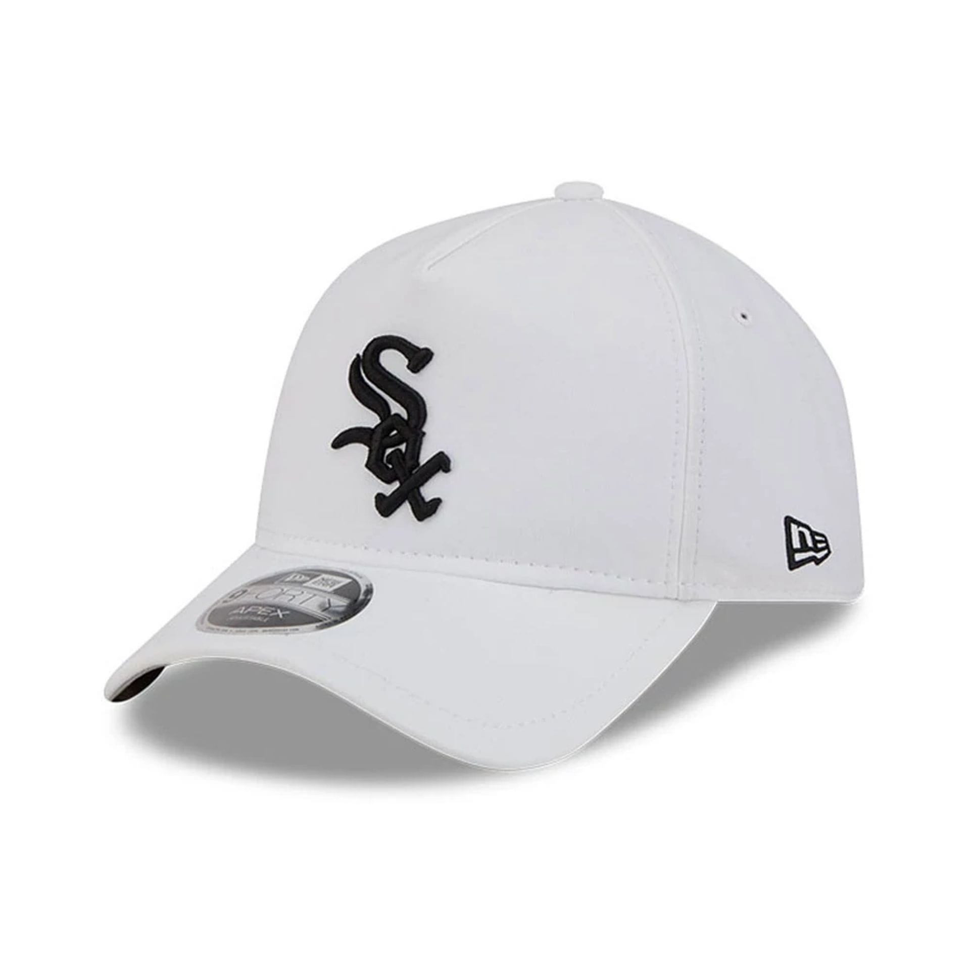 Pictured is this MLB Quickstrike Chicago White Sox 9FORTY Apex cap in white. 1