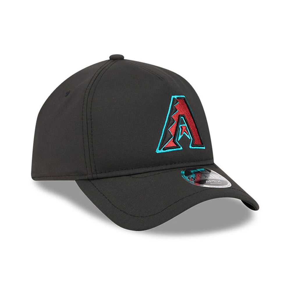 Arizona Diamondbacks MLB Quickstrike Black New Era 9FORTY Apex Adjustable Cap, three-quarter view showing the large red and teal embroidered A logo on the front panel, a pre-curved black visor, and a 9FORTY size sticker on the visor.
