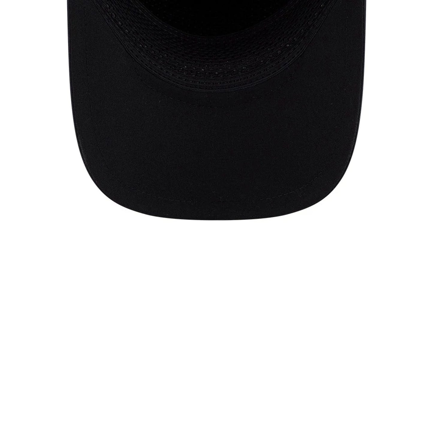 Pictured is this MLB Quickstrike New York Yankees 9FORTY Apex cap in navy. 7