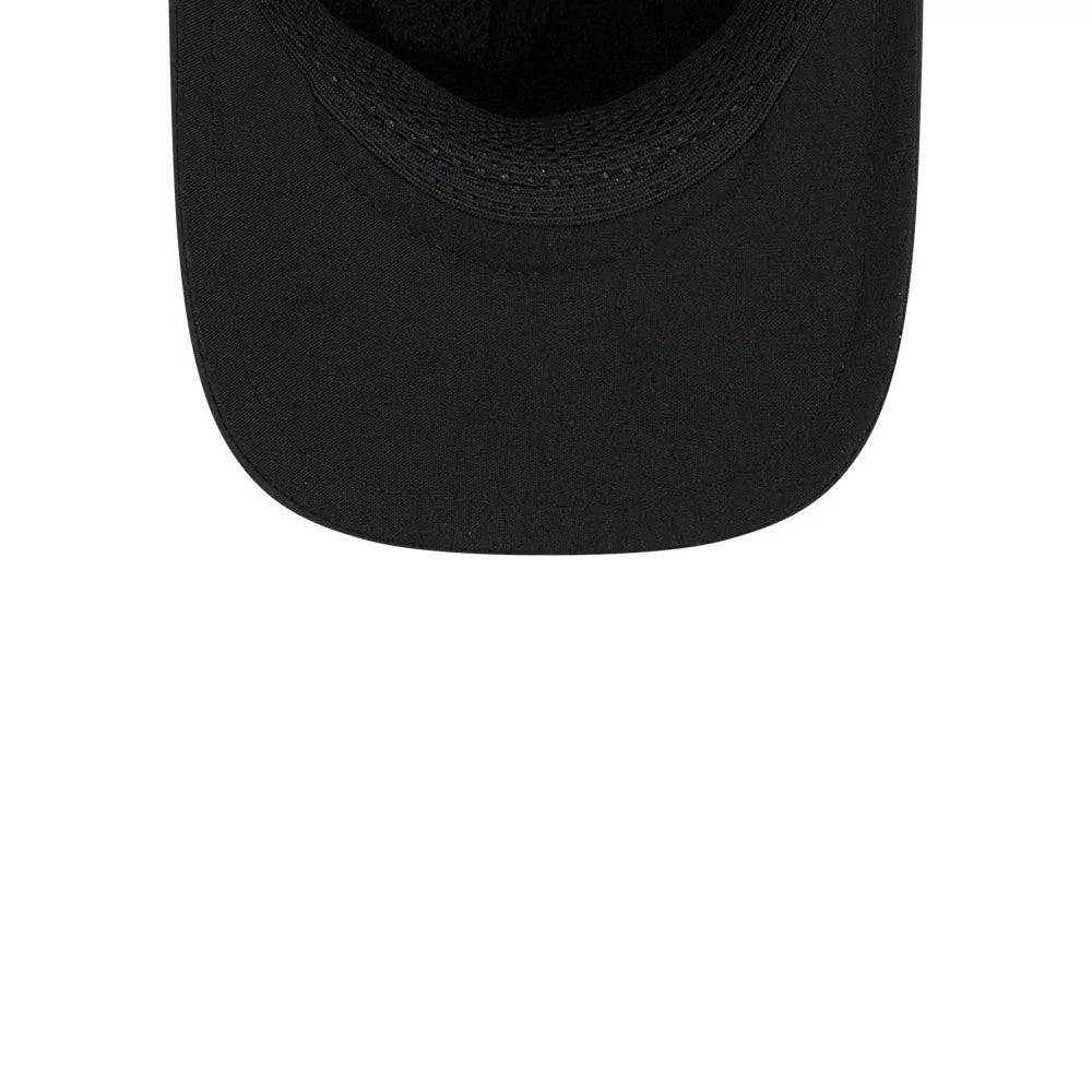 Pictured is this MLB Quickstrike New York Yankees 9FORTY Apex cap in black. 7