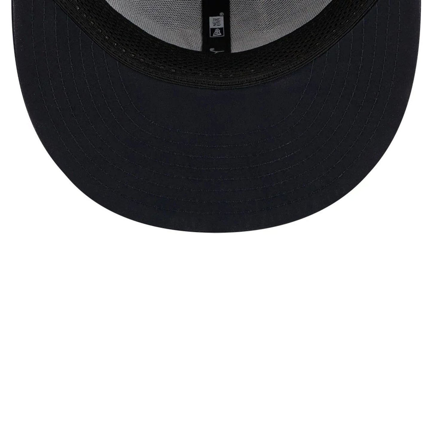 Pictured is this MLB Batting Practice 2026 Atlanta Braves 59FIFTY Fitted cap in navy. 7