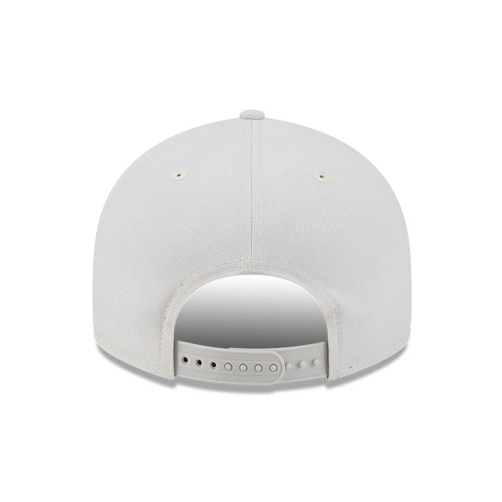 Pictured is this Nickelodeon Fairly Oddparents 9FIFTY Snapback cap in light beige. 7
