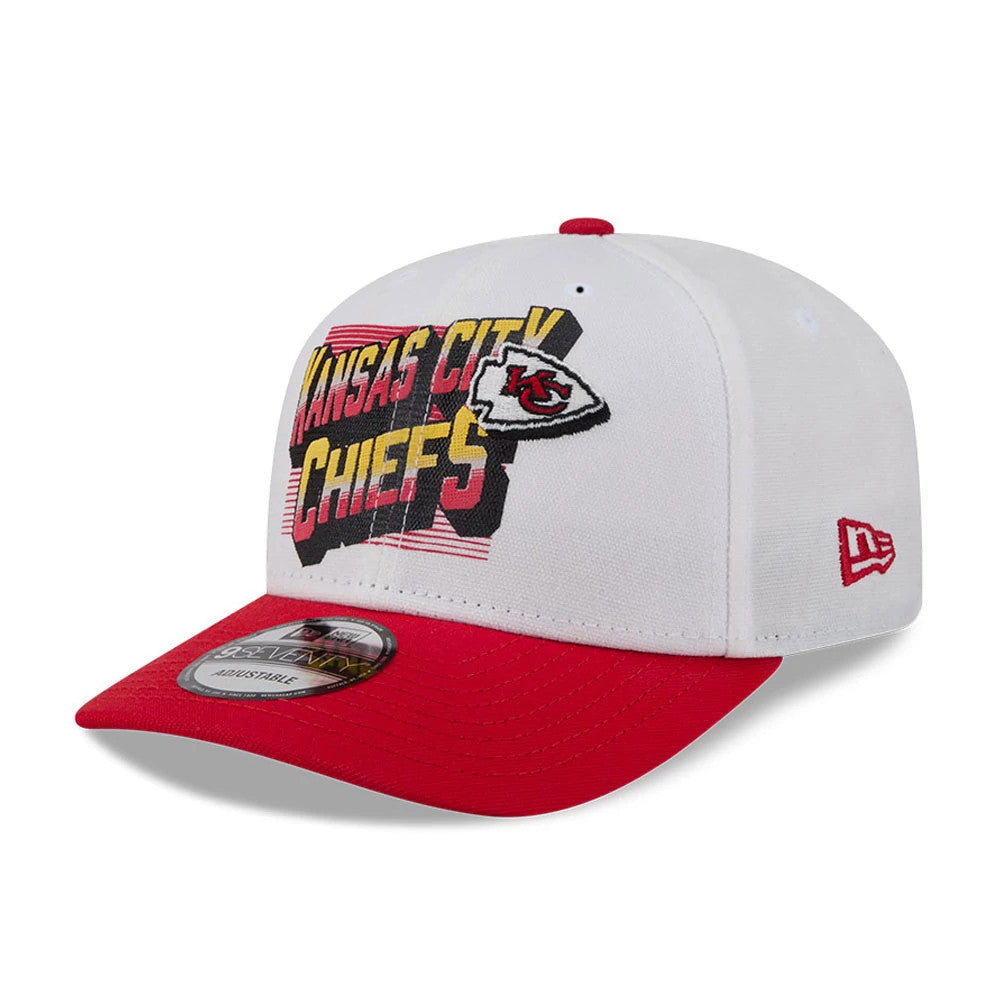 Kansas City Chiefs NFL Duck Cloth White New Era 9SEVENTY Stretch Snap Cap, front view showing the Kansas City Chiefs logo embroidered on the white crown, red visor with 9SEVENTY size sticker, and New Era flag logo on the left side.