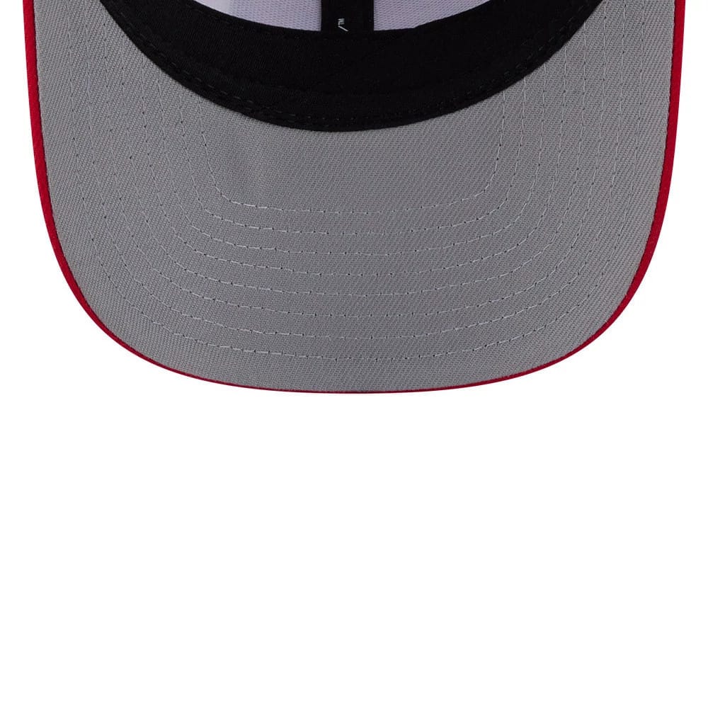 Pictured is this NFL Duck Cloth Kansas City Chiefs 9SEVENTY Stretch Snap cap in white. 2