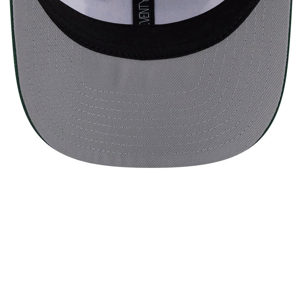Green Bay Packers NFL Duck Cloth White New Era 9SEVENTY Stretch Snap Cap, inside view showing grey undervisor with detailed stitching, black sweatband, and New Era taping down the centre, highlighting the cap's internal structure and design.