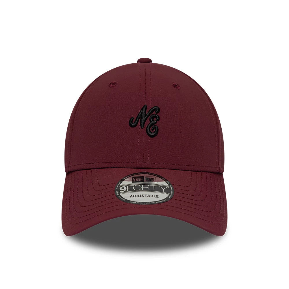 Pictured is this New Era Mini Logo Recycled 9FORTY cap in dark red. 2