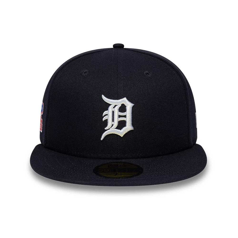 Detroit Tigers MLB Sidepatch Satin Lined Navy New Era 59FIFTY Fitted Cap, front view showing the white raised embroidered D logo on the navy crown, a flat visor, and a gold 59FIFTY size sticker on the top of the visor.