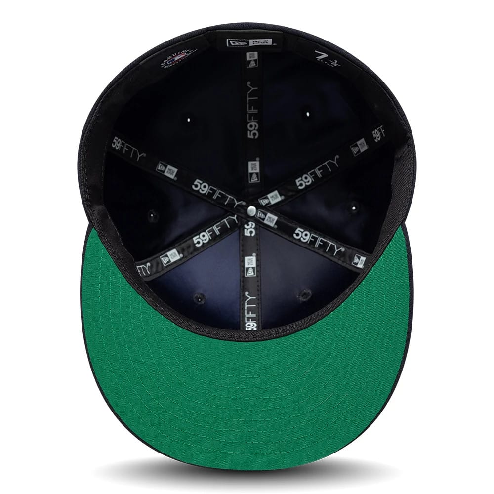 Pictured is this MLB Sidepatch Detroit Tigers 59FIFTY Fitted cap in navy. 2