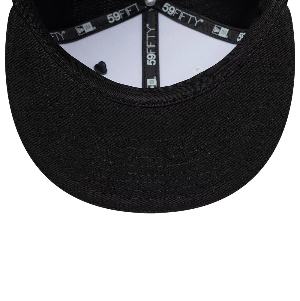 Pictured is this Summer League TGR Haas F1 59FIFTY Fitted cap in black. 5