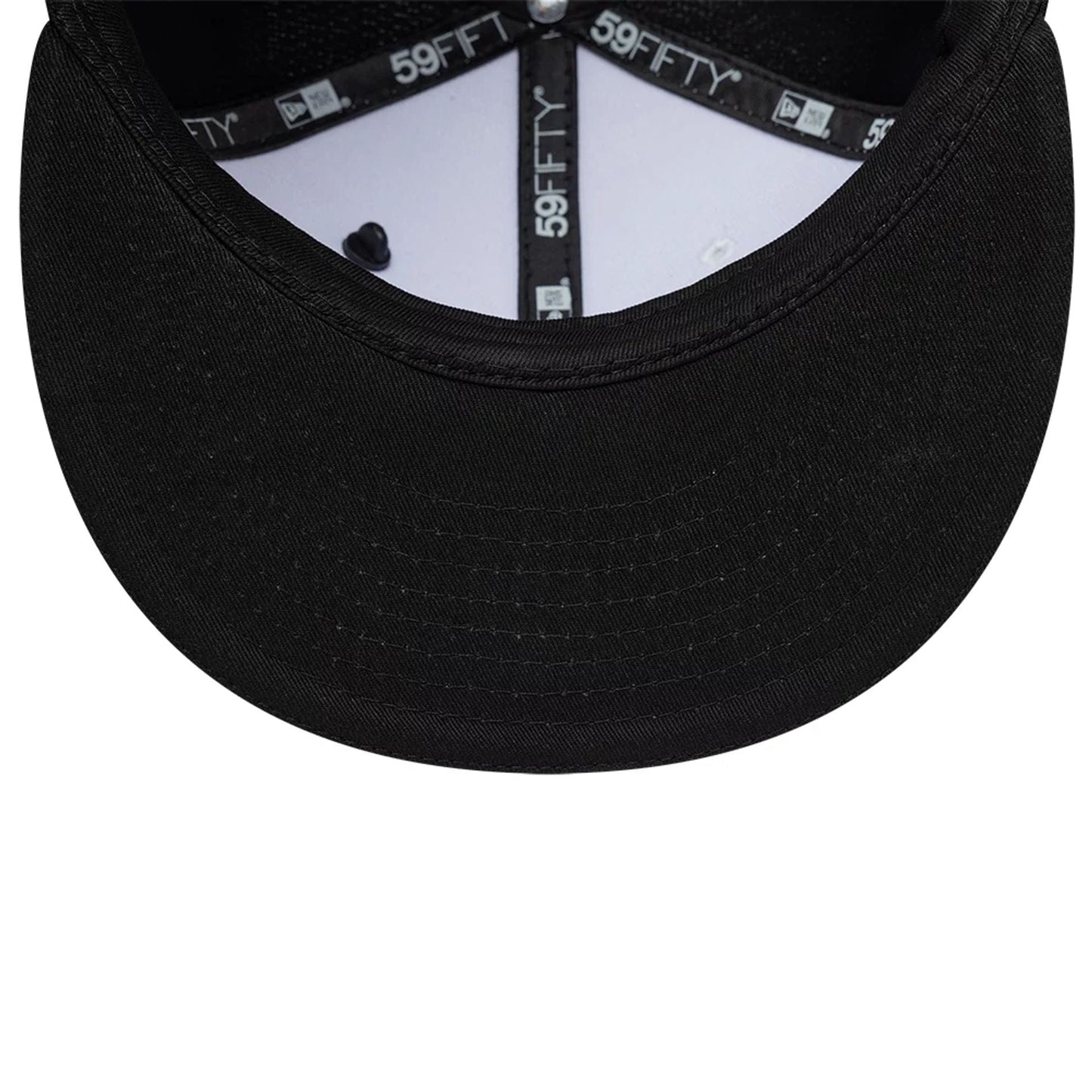 Pictured is this Summer League TGR Haas F1 59FIFTY Fitted cap in black. 5