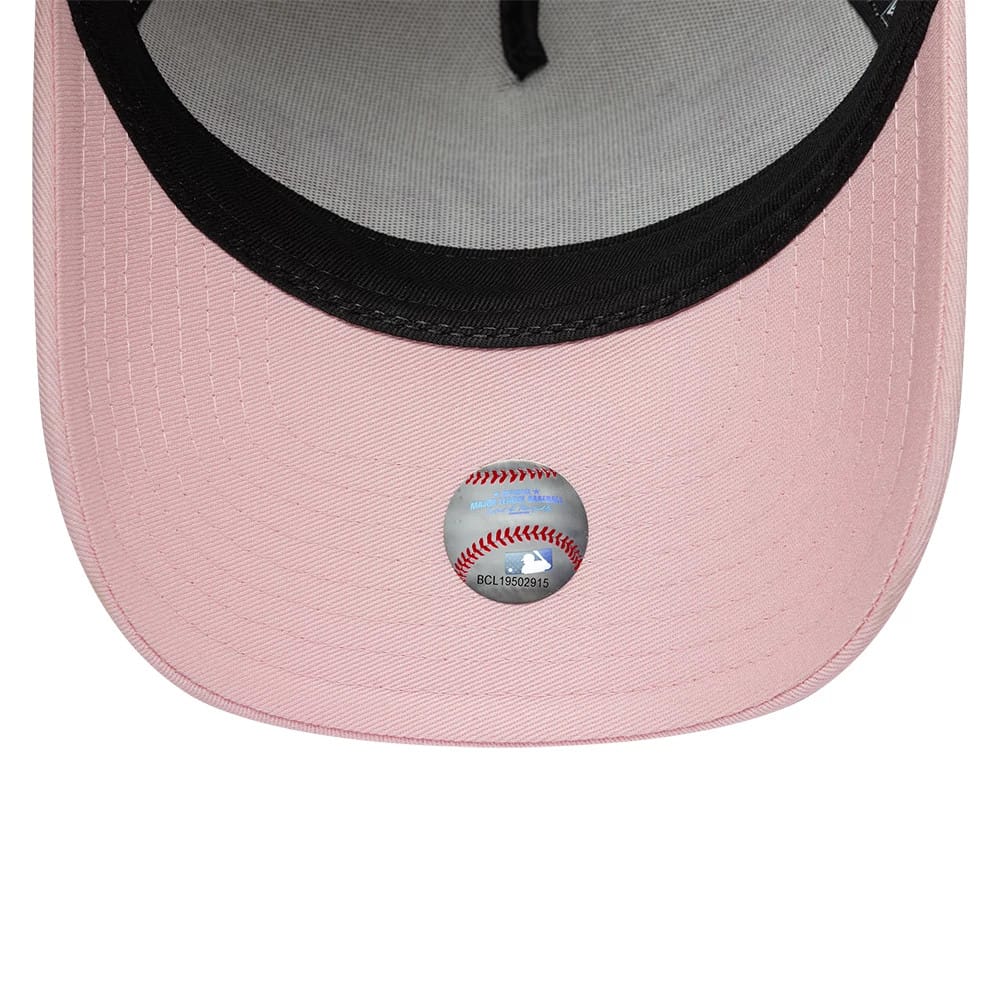 Pictured is this MLB Cherub New York Yankees 9FORTY A-Frame cap in cream & pink. 7