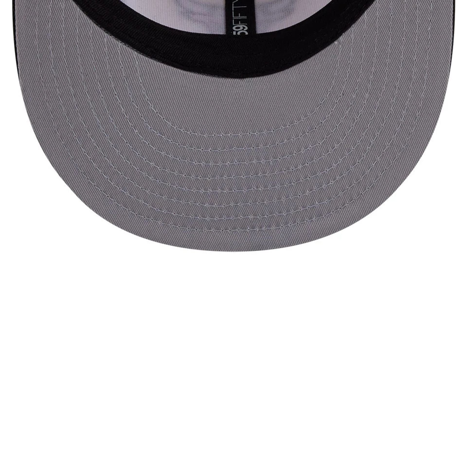 Pictured is this Space Jam Tune Squad Chicago Bulls 59FIFTY Fitted cap in White. 2