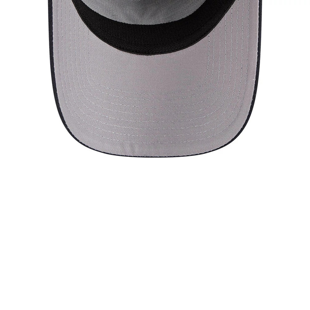 Pictured is this MLB Glow Stars New York Yankees 39THIRTY A-Frame Stretch Fit cap in navy. 2