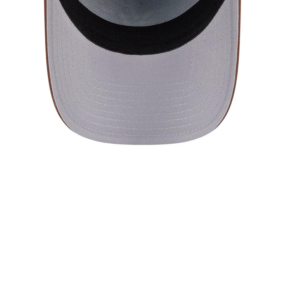 Pictured is this MLB Blueberry Tiramisu New York Yankees 39THIRTY A-Frame Stretch Fit cap in navy. 2