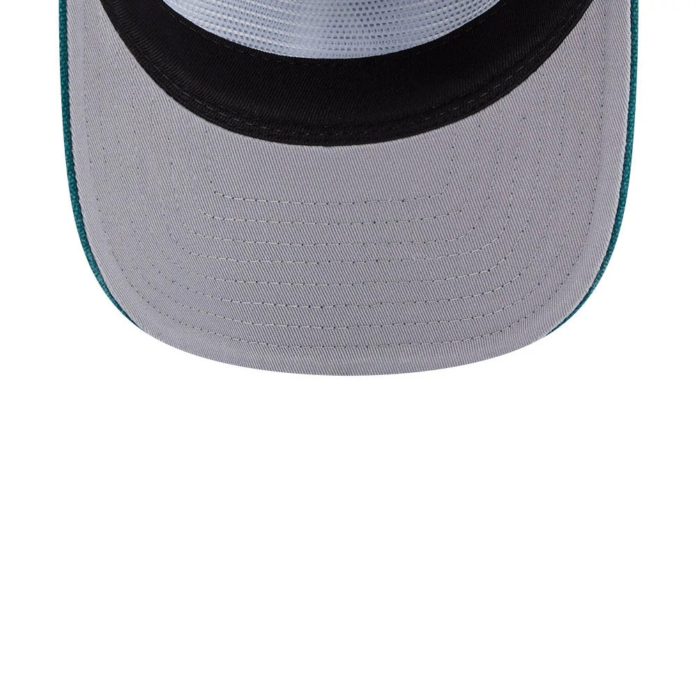 Pictured is this MLB Duck Canvas Athletics 19TWENTY cap in green. 2