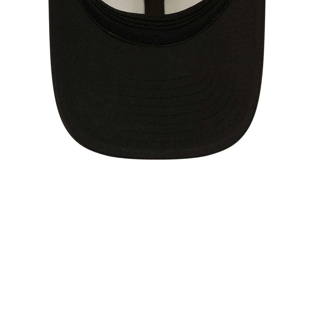 Pictured is this NFL Training 2026 Las Vegas Raiders 39THIRTY M-Crown Stretch Fit cap in white. 7