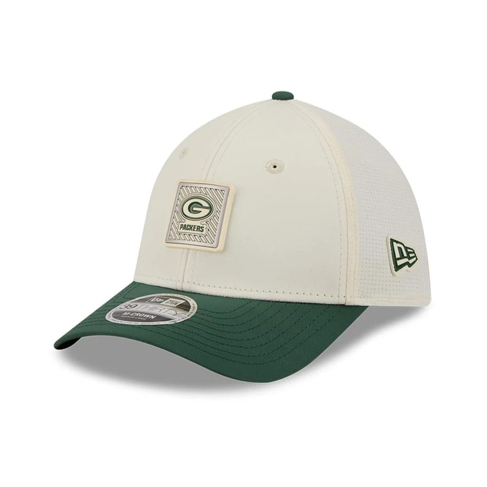 Pictured is this NFL Training 2026 Green Bay Packers 39THIRTY M-Crown Stretch Fit cap in white. 3