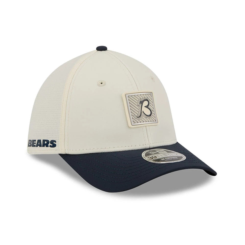 Pictured is this NFL Training 2026 Chicago Bears 39THIRTY M-Crown Stretch Fit cap in white. 1