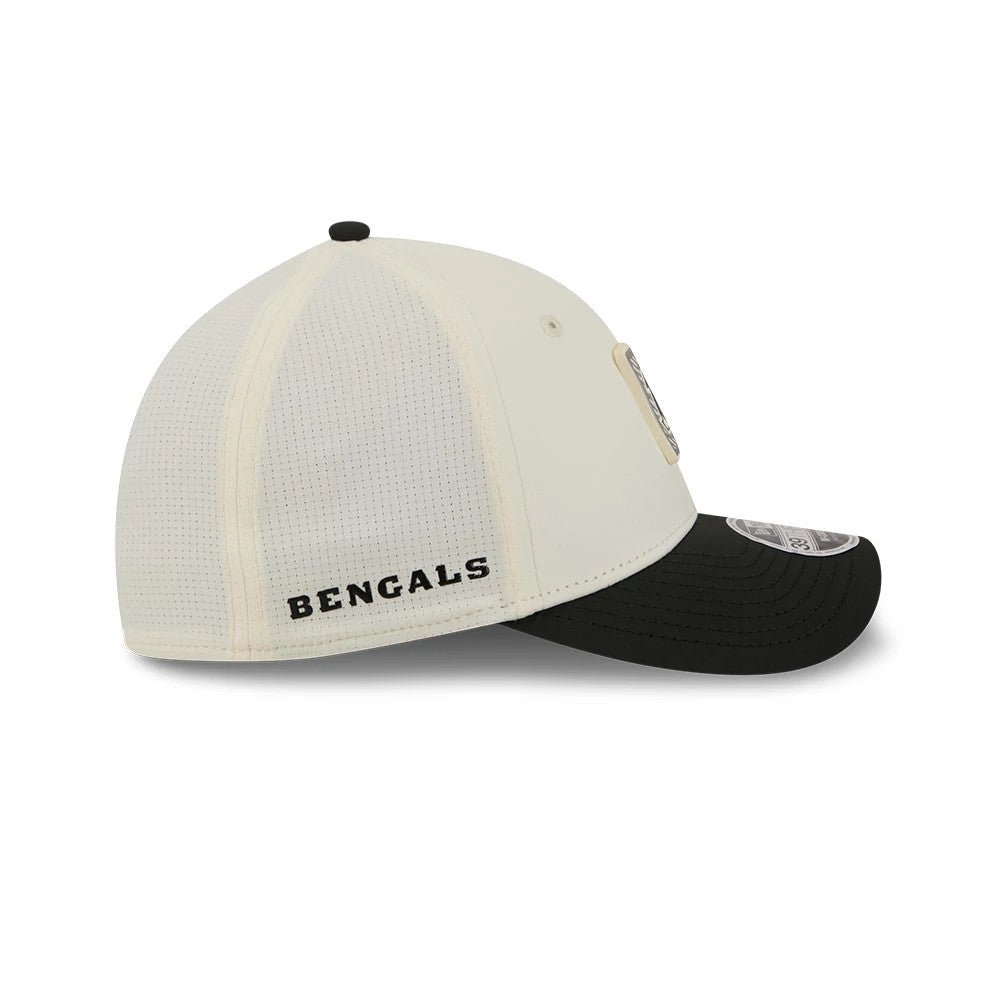 Pictured is this NFL Training 2026 Cincinnati Bengals 39THIRTY M-Crown Stretch Fit cap in white. 4