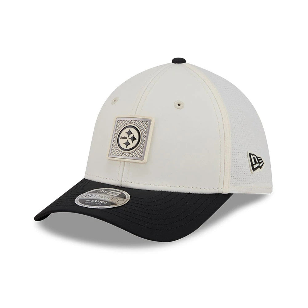Steelers NFL Training 2026 White New Era 39THIRTY M-Crown Stretch Fit Cap, front view showing the embroidered Steelers logo in a black and white box on the front panel, with a black curved visor and the New Era flag logo on the left side.