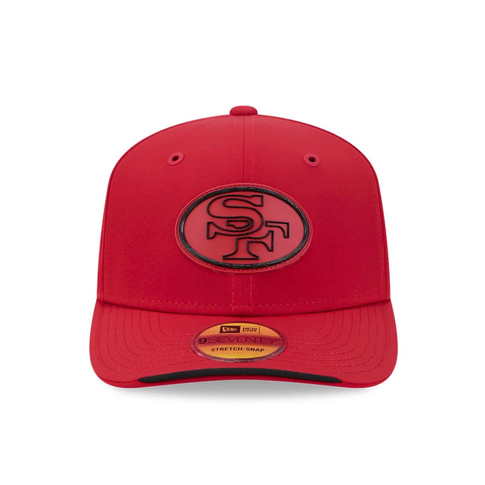 Pictured is this NFL Sideline 2026 San Francisco 49ers 9SEVENTY Stretch Snap cap in red. 2