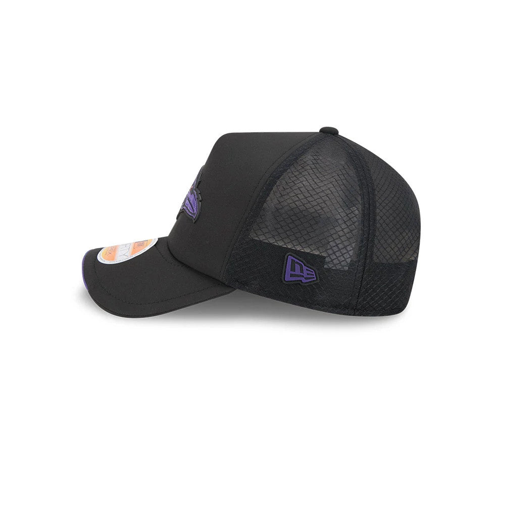 Baltimore Ravens NFL Sideline 2026 Black New Era 9FORTY Apex Adjustable Cap, side view showing a purple New Era flag logo embroidered on the black mesh side panels, with a structured front crown and a size sticker on the curved visor.