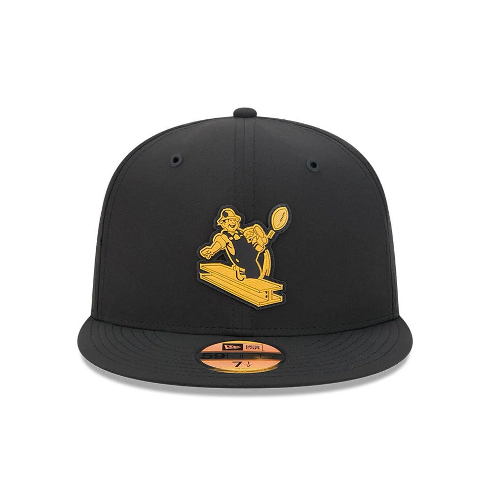 Pittsburgh Steelers NFL Sideline 2026 Black New Era 59FIFTY Fitted Cap, front view showing a raised yellow graphic of a worker holding a football on the structured black crown, with a flat black visor and a gold 59FIFTY size sticker on the visor.