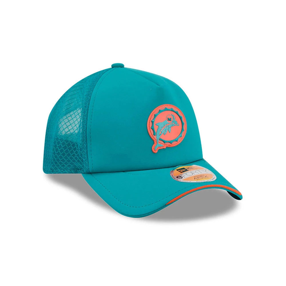 Miami Dolphins NFL Sideline 2026 Turquoise New Era 9FORTY Apex Adjustable Cap, three-quarter view showing the orange and turquoise raised embroidered team logo centred on the front panel, a 9FORTY size sticker on the curved turquoise visor.