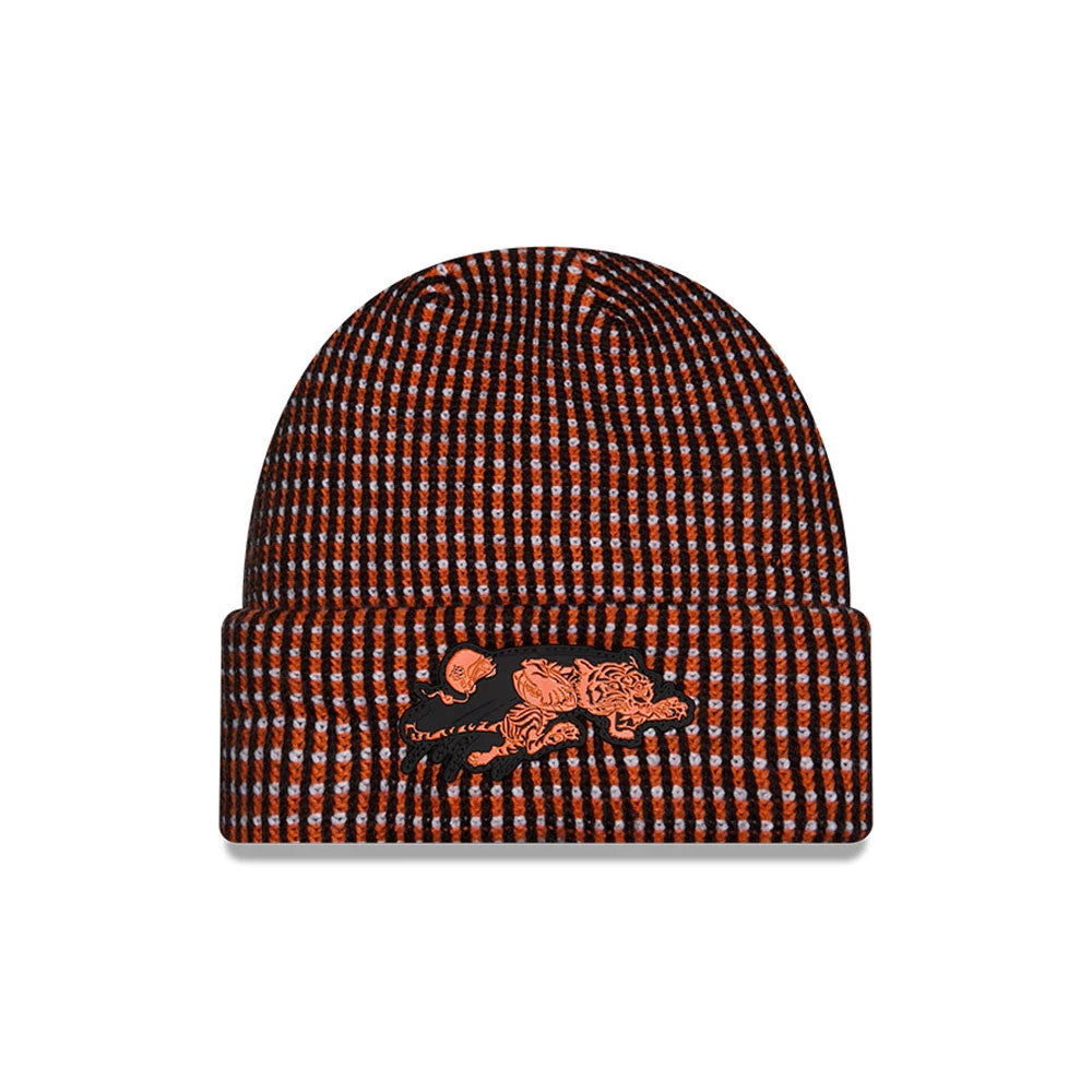 New Era Cincinnati Bengals NFL Sideline 2026 Black Cuff Knit Beanie Hat, front view showing the embroidered Bengals graphic in orange and black on the cuff, with a textured black and orange stripe pattern covering the main body of the hat.