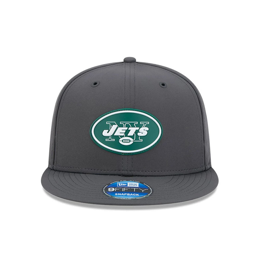 Pictured is this NFL Sideline 2026 New York Jets 9FIFTY Snapback cap in charcoal. 3
