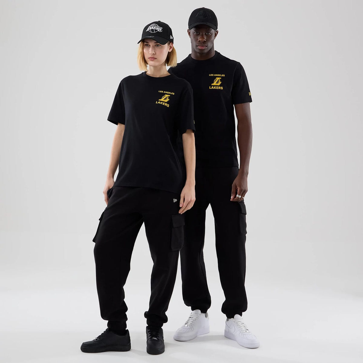 The model is wearing this NBA Court Graphic LA Lakers T-Shirt in black. 1
