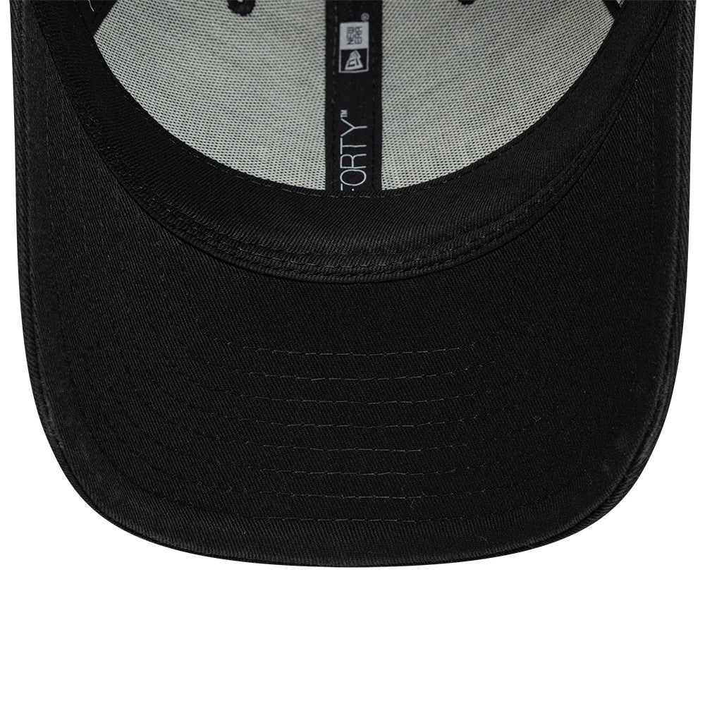 Pictured is this Ducati Motor Black On Black 9FORTY M-Crown cap in black. 5