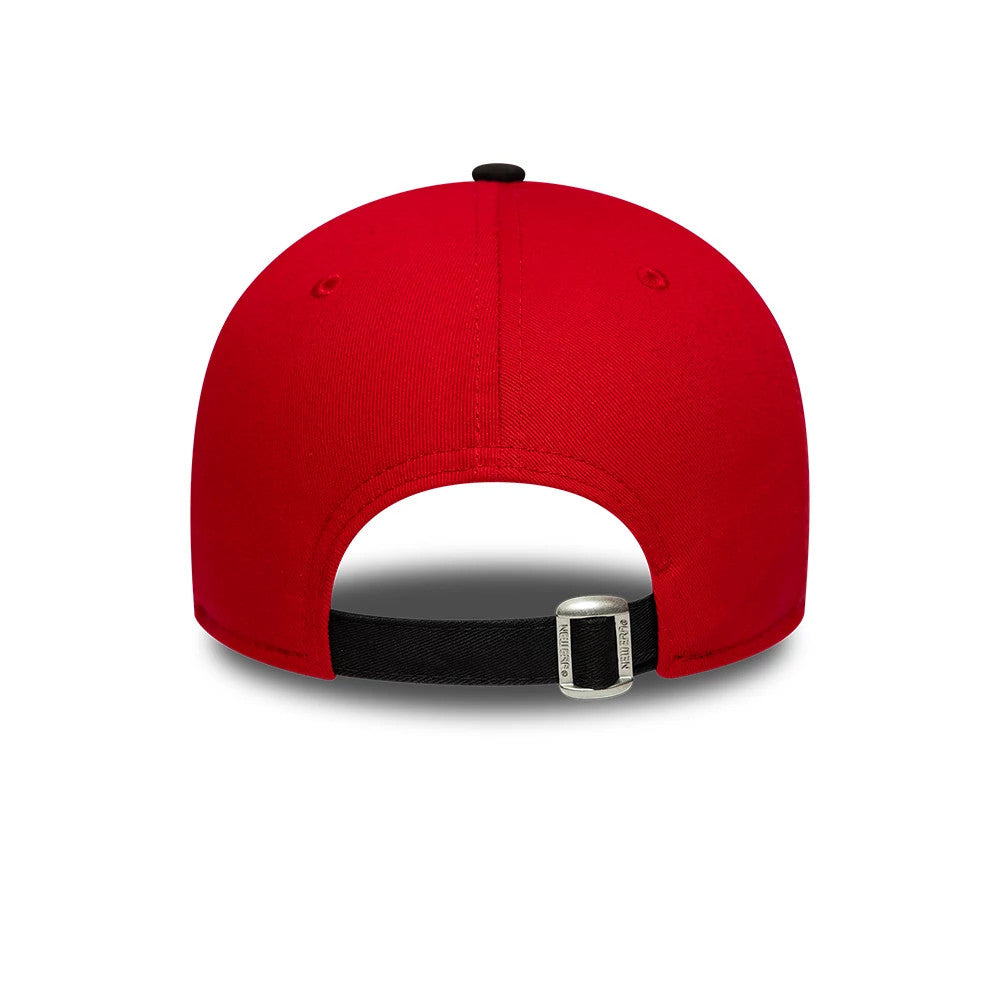 Pictured is this AC Milan Contrast 9FORTY cap in red & black. 4