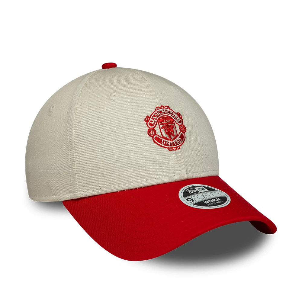 Pictured is this Womens Manchester United FC 9FORTY cap in cream & red. 3