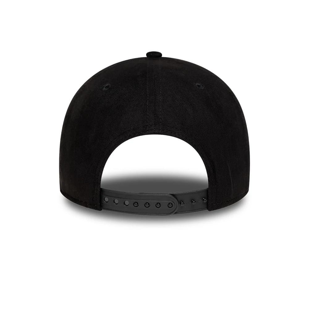 Pictured is this Newcastle United FC Faux Suede 9FORTY M-Crown cap in black. 4