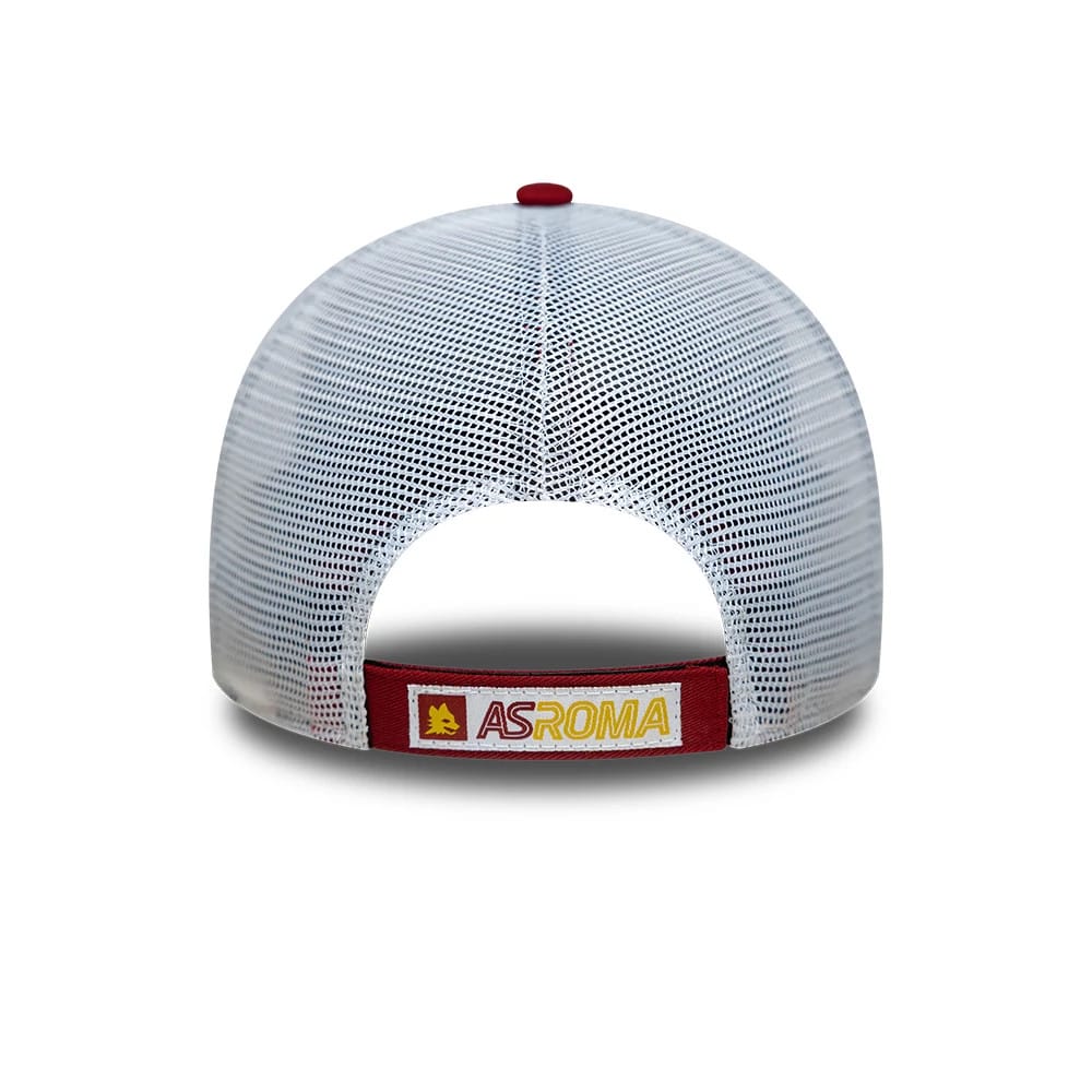 Pictured is this AS Roma League 9FORTY cap in dark red. 4